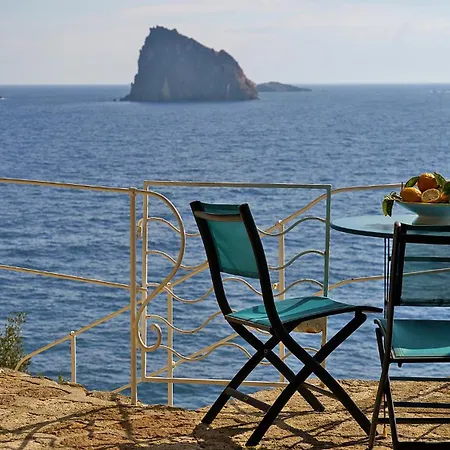 Rocce Rosse Villa *
