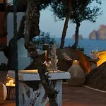 فيلة Rocce Rosse بانايا
