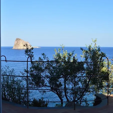 Villa Rocce Rosse Panarea